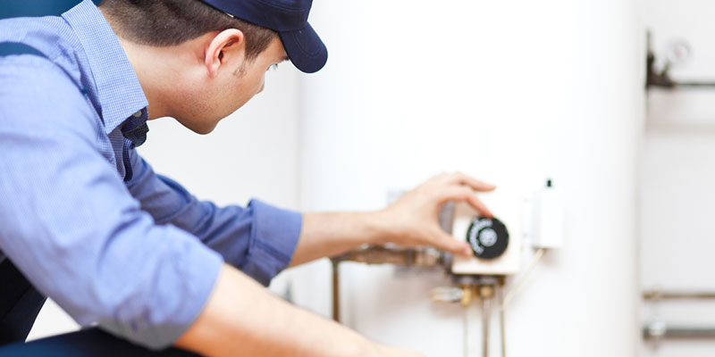 Ensure Your Guests’ Comfort with Gas Water Heater Repair